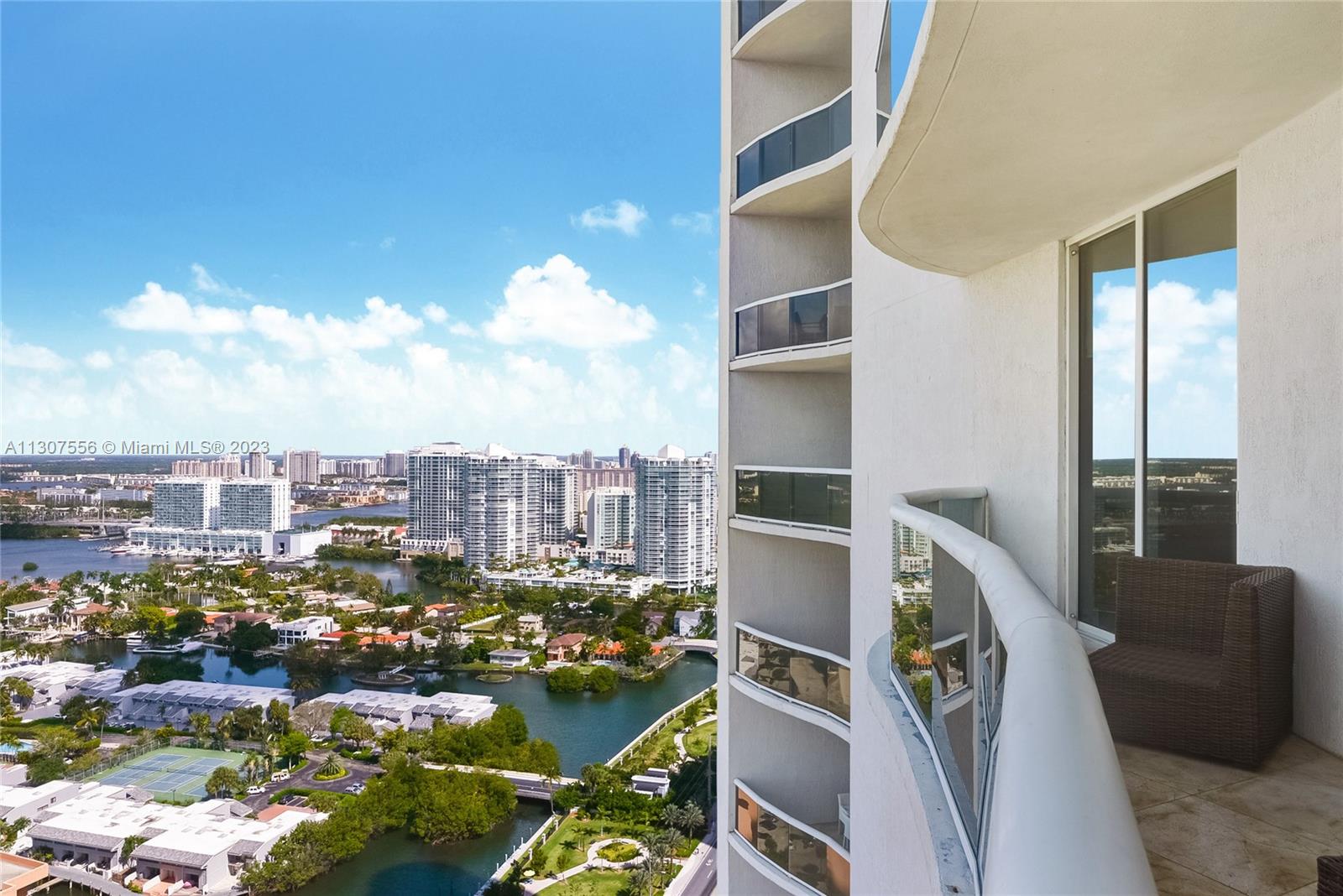 See details 2805 2 / 2 1435 sq. ft. $ 2022-11-25 0 Photo