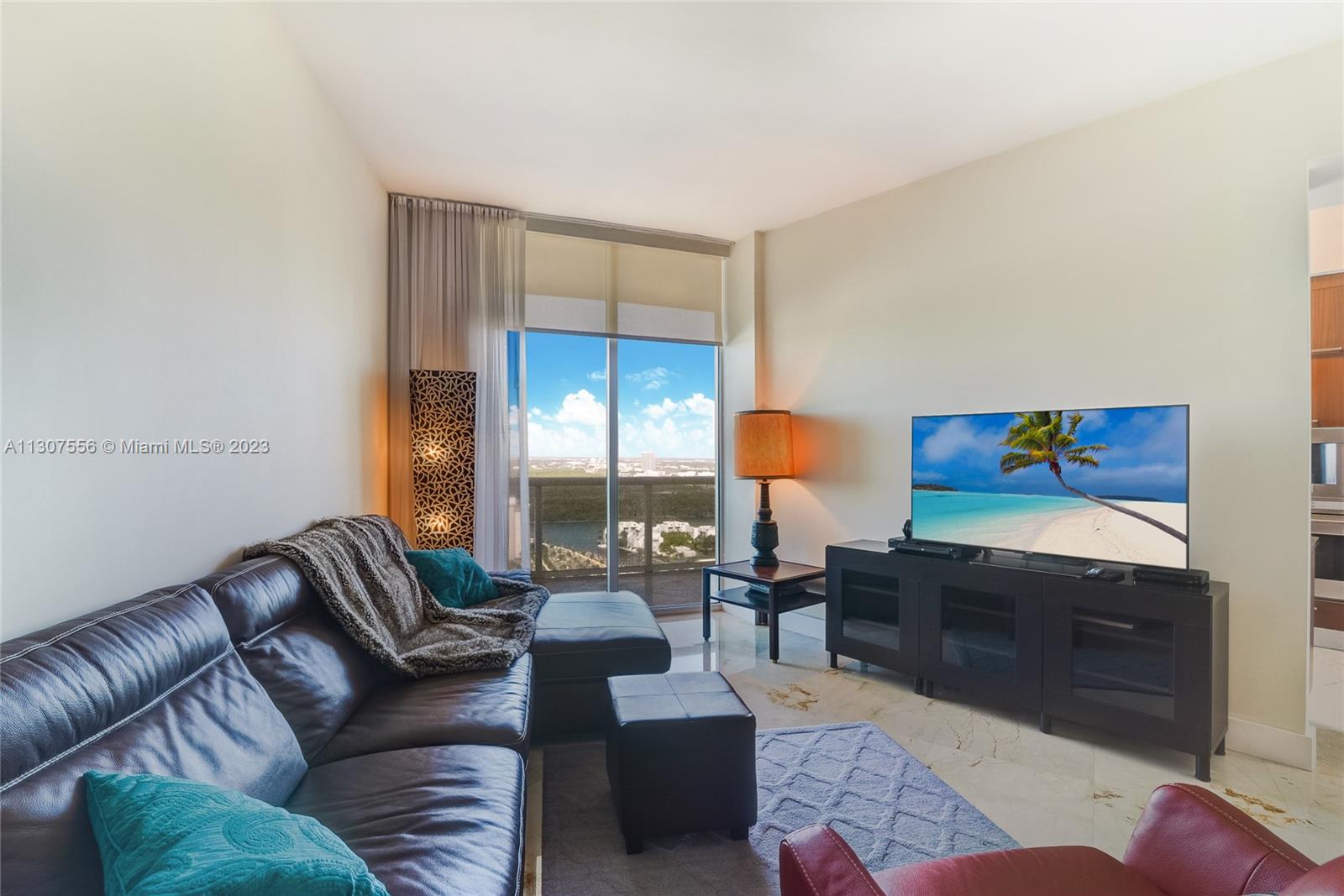 See details 2805 2 / 2 1435 sq. ft. $ 2022-11-25 0 Photo
