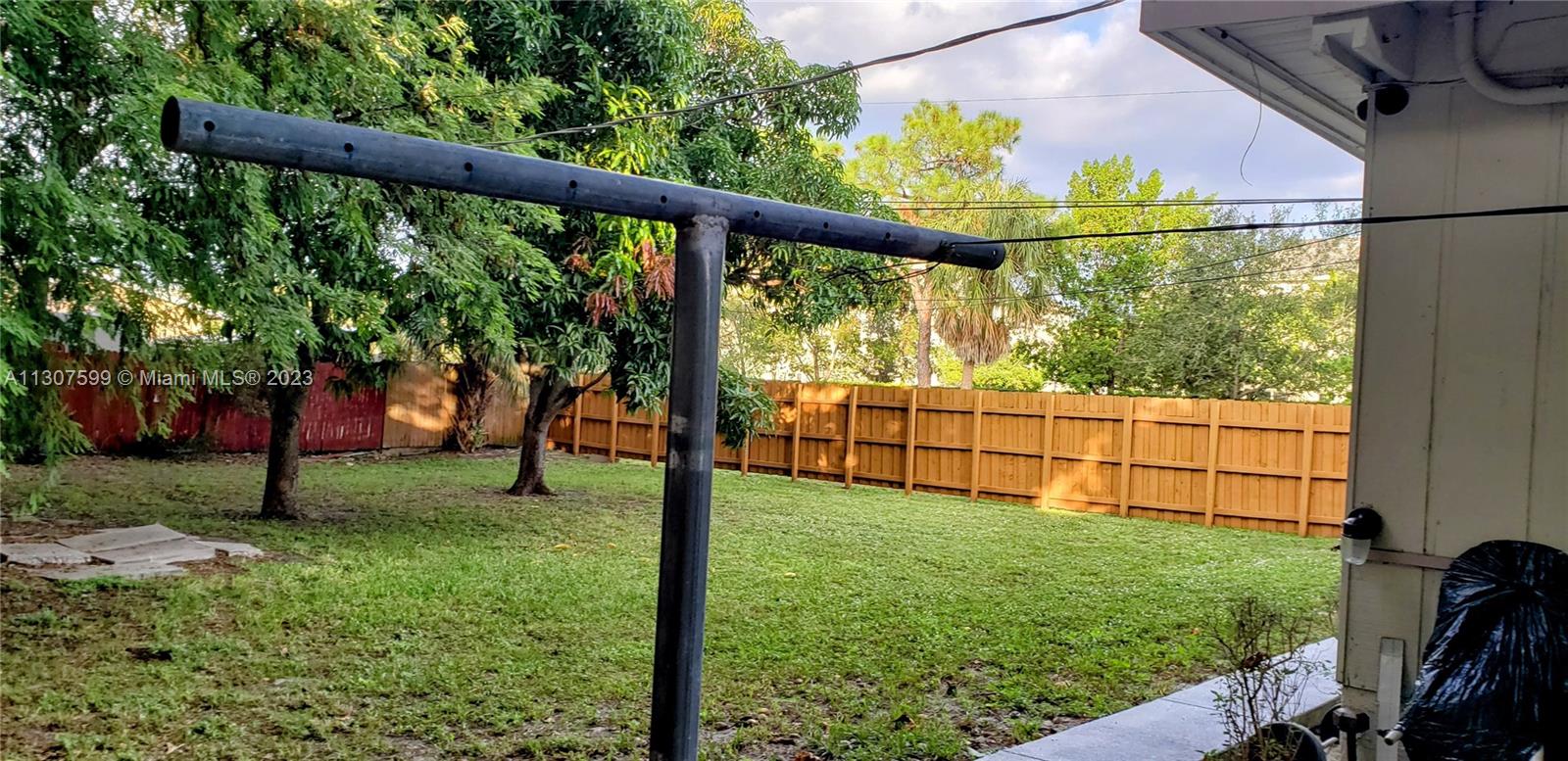 See details / 1216 sq. ft. $ 2022-11-26 0 Photo