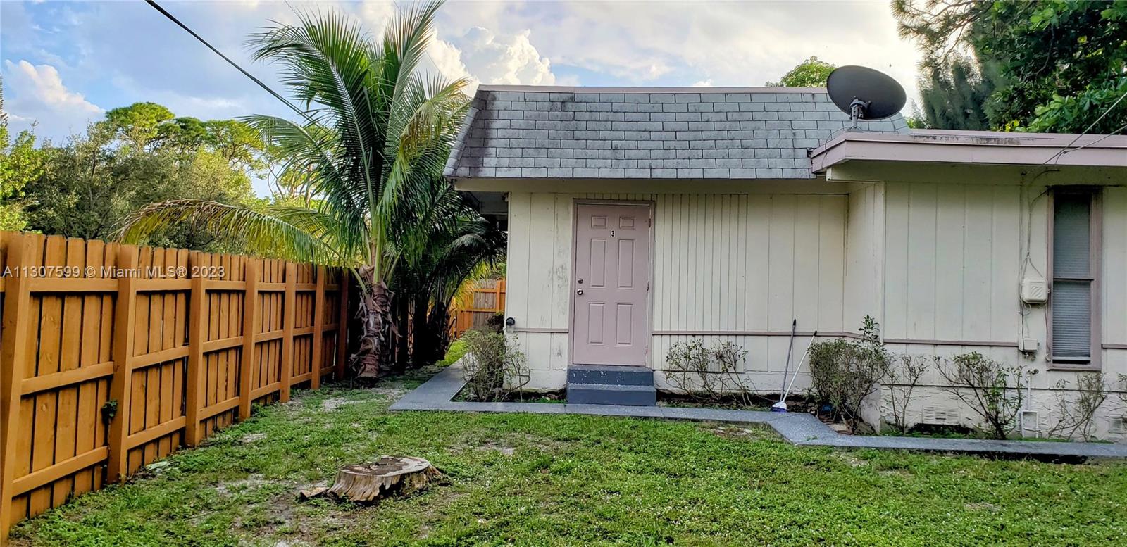 See details / 1216 sq. ft. $ 2022-11-26 0 Photo