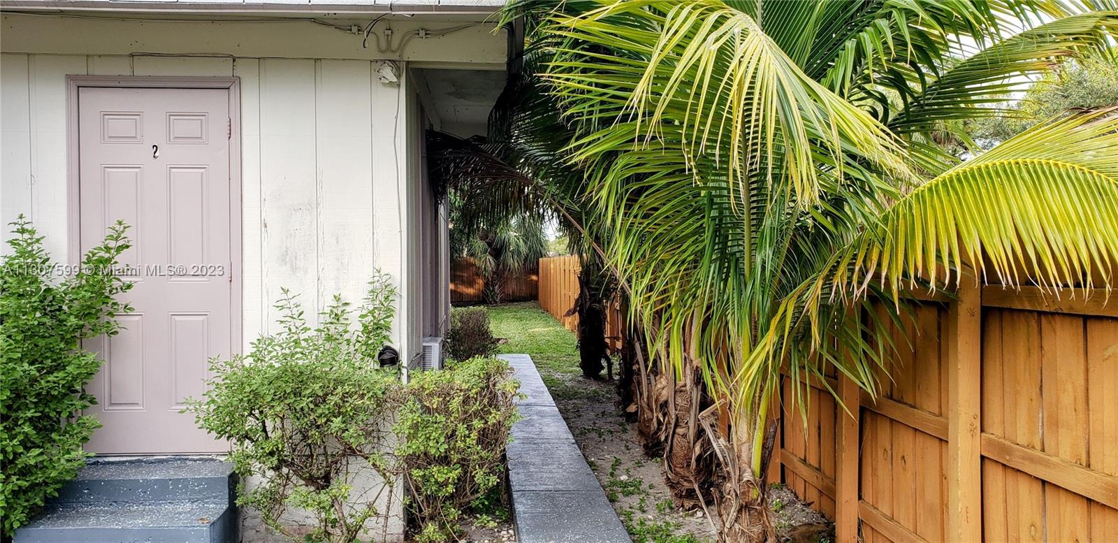 See details / 1216 sq. ft. $ 2022-11-26 0 Photo
