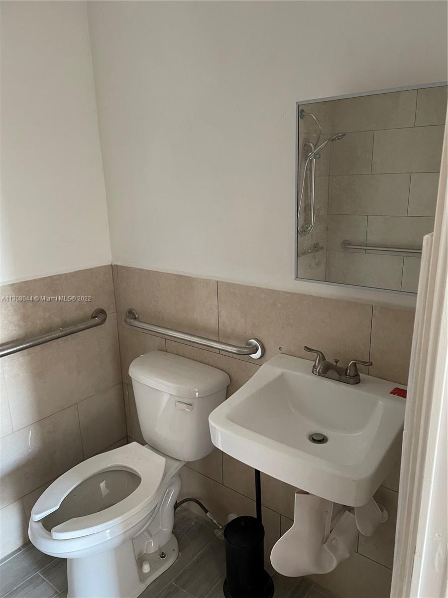 See details / 1722 sq. ft. $ 2022-11-28 0 Photo
