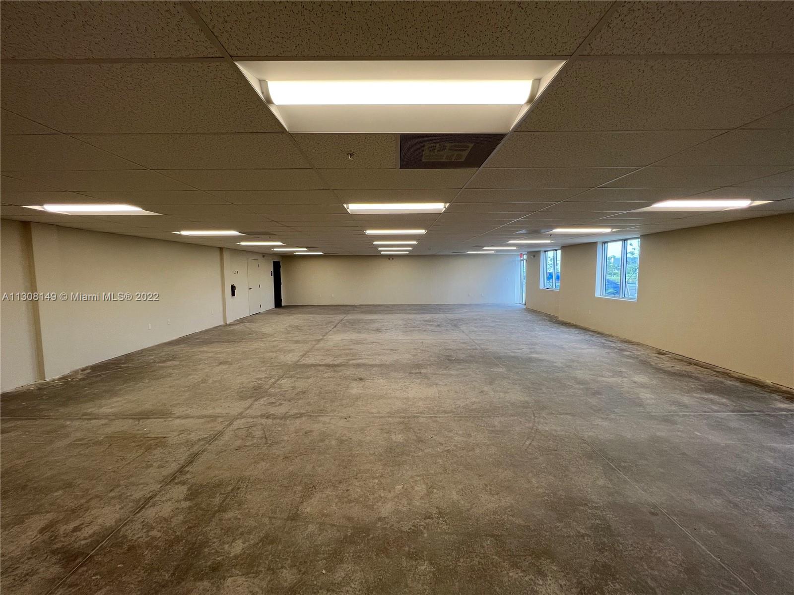 See details 110 / sq. ft. $ 2022-11-28 0 Photo