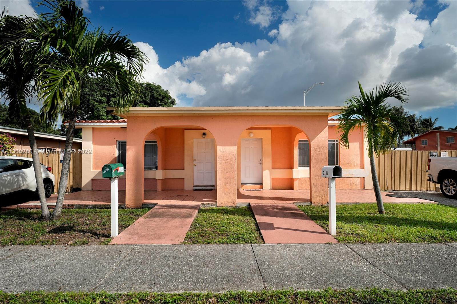 See details / 1920 sq. ft. $ 2023-01-21 0 Photo