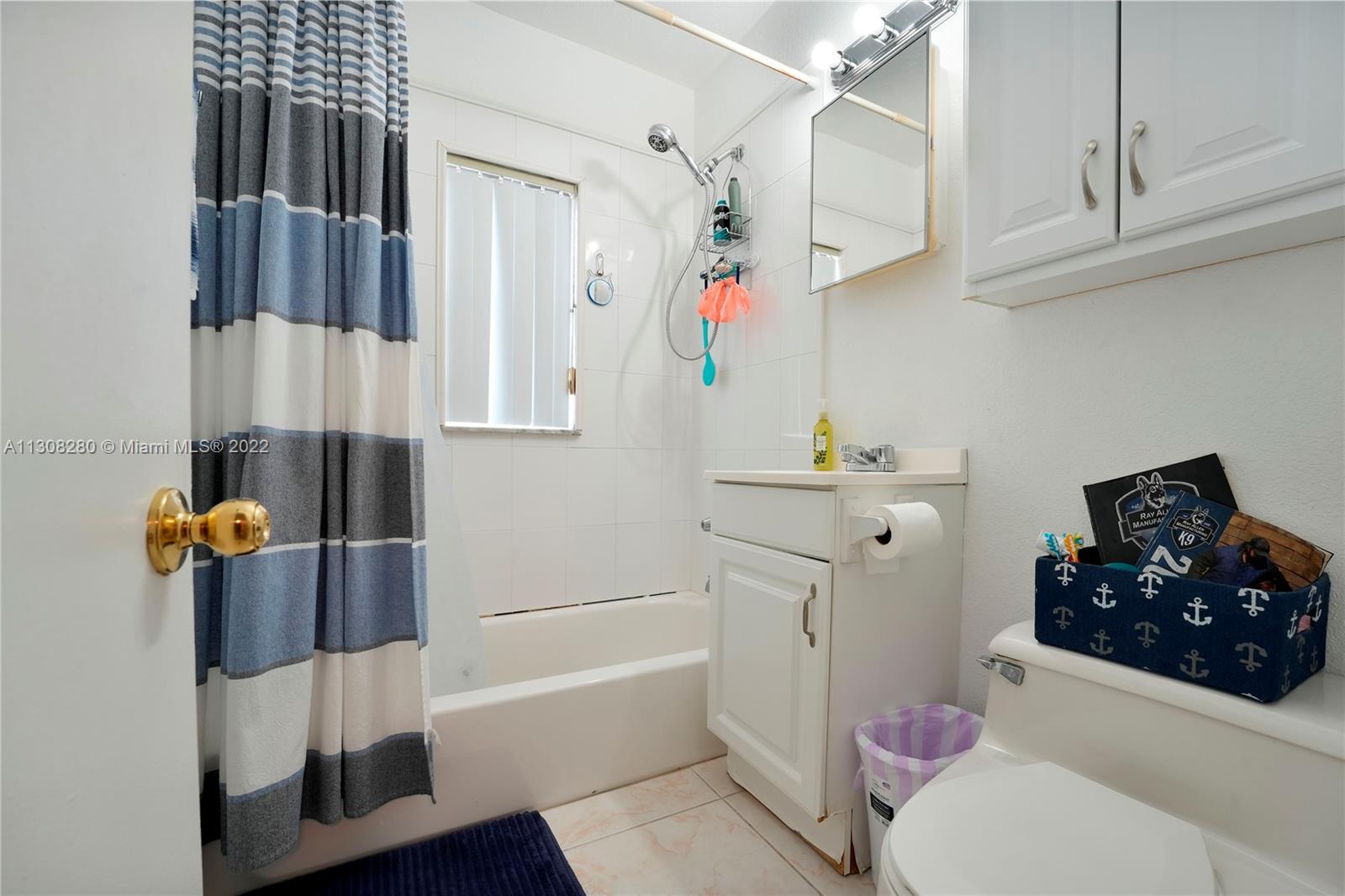 See details / 1920 sq. ft. $ 2023-01-21 0 Photo
