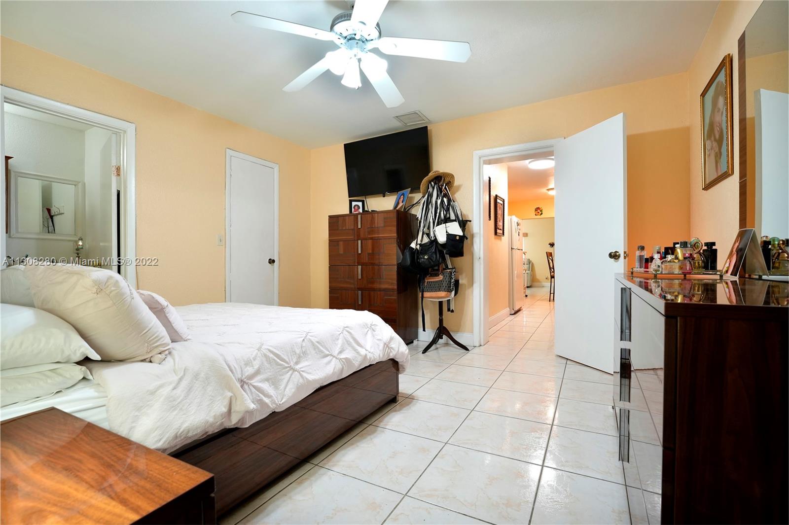 See details / 1920 sq. ft. $ 2023-01-21 0 Photo