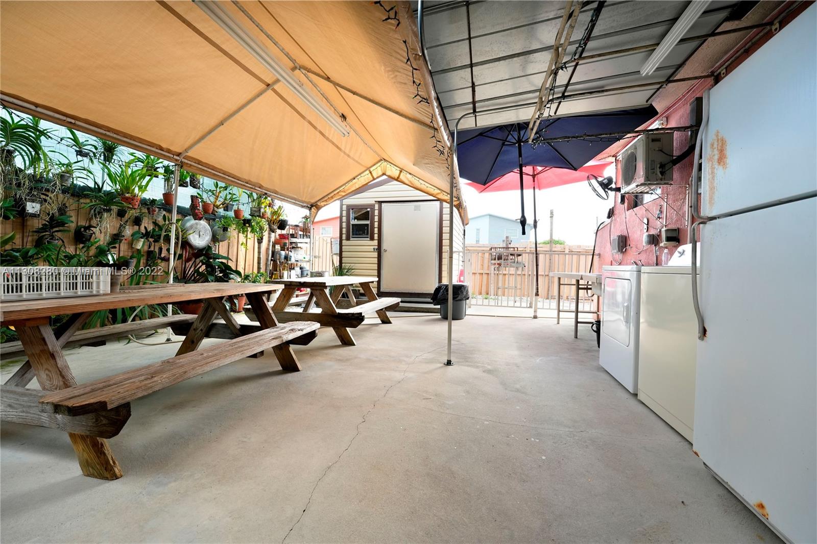 See details / 1920 sq. ft. $ 2023-01-21 0 Photo