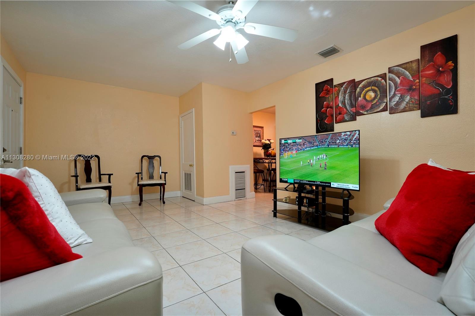See details / 1920 sq. ft. $ 2023-01-21 0 Photo