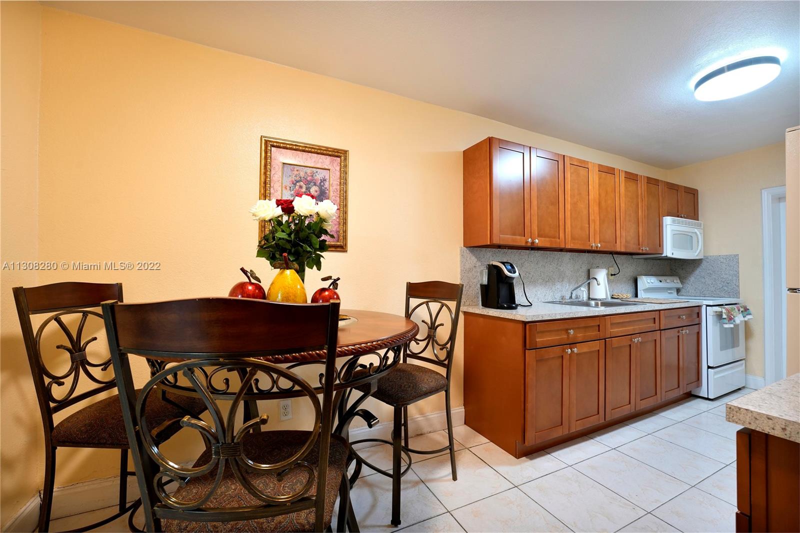 See details / 1920 sq. ft. $ 2023-01-21 0 Photo