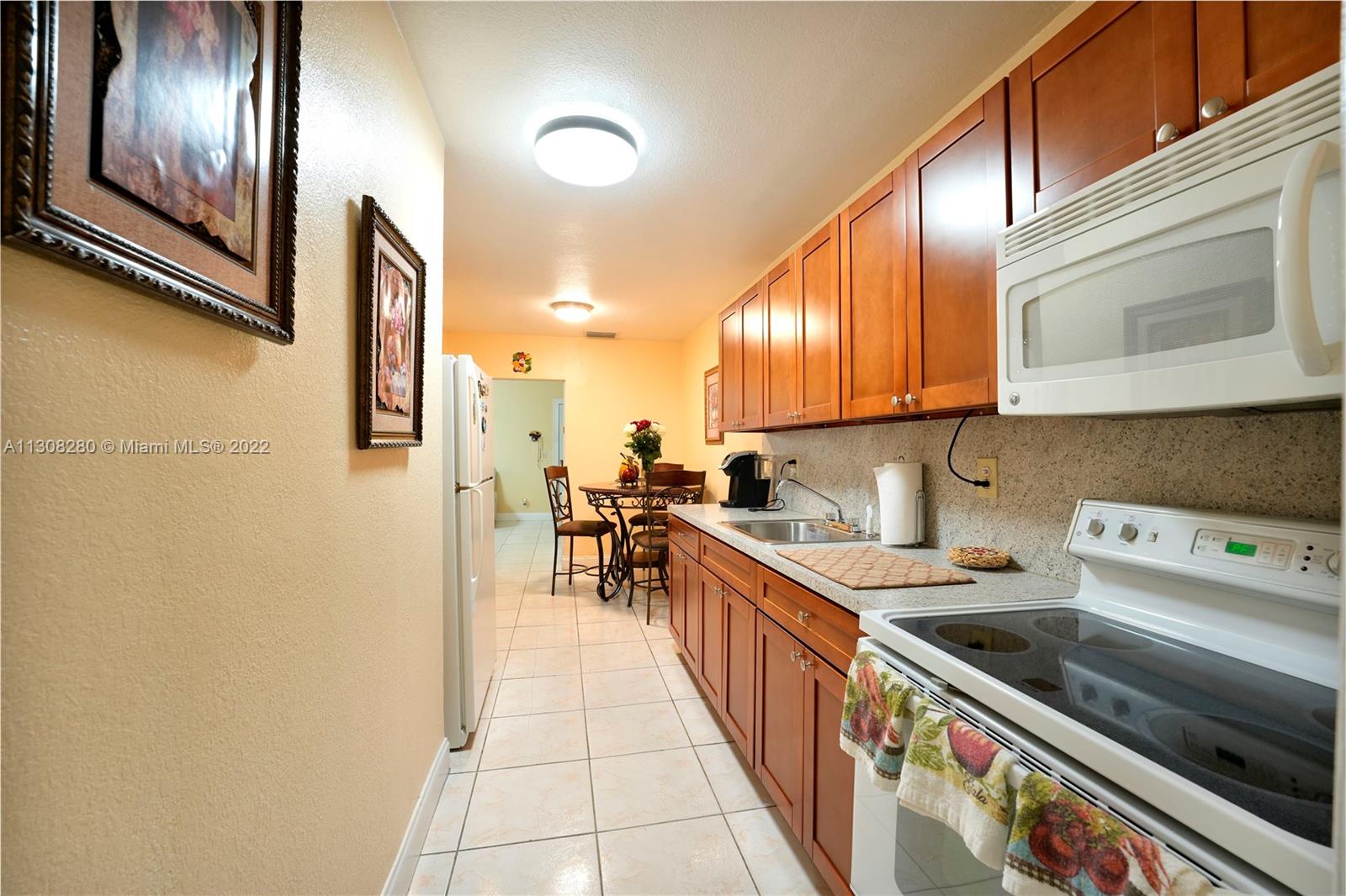 See details / 1920 sq. ft. $ 2023-01-21 0 Photo