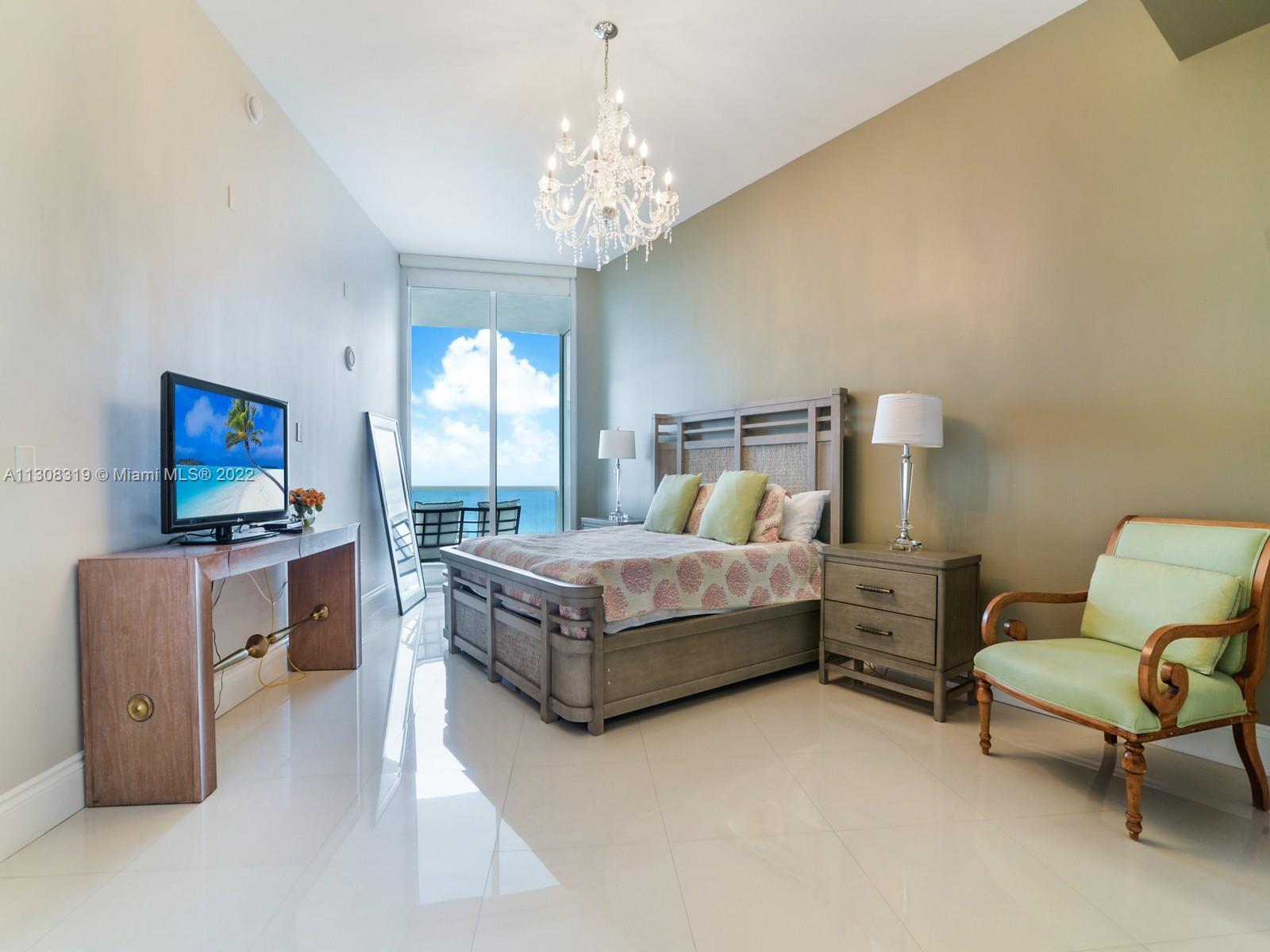 Ver detalles 3703 2 / 3 1962 sq. ft. $ 2023-01-10 0 foto