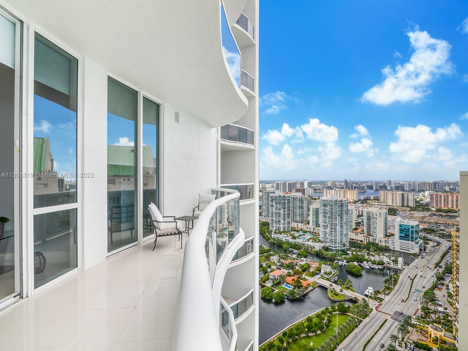 Ver detalles 3703 2 / 3 1962 sq. ft. $ 2023-01-10 0 foto