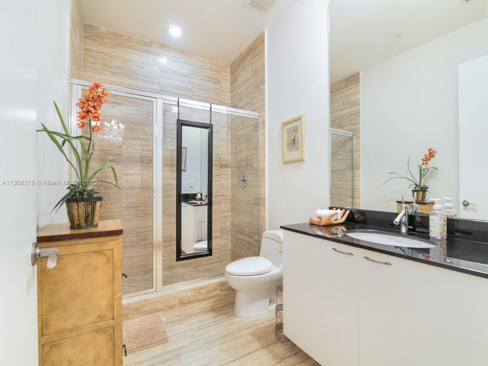 Ver detalles 3703 2 / 3 1962 sq. ft. $ 2023-01-10 0 foto