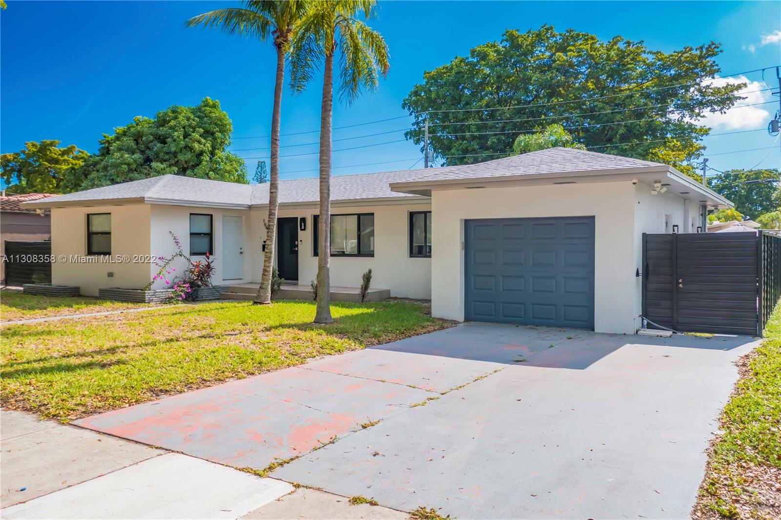 See details / 3099 sq. ft. $ 2022-12-12 0 Photo