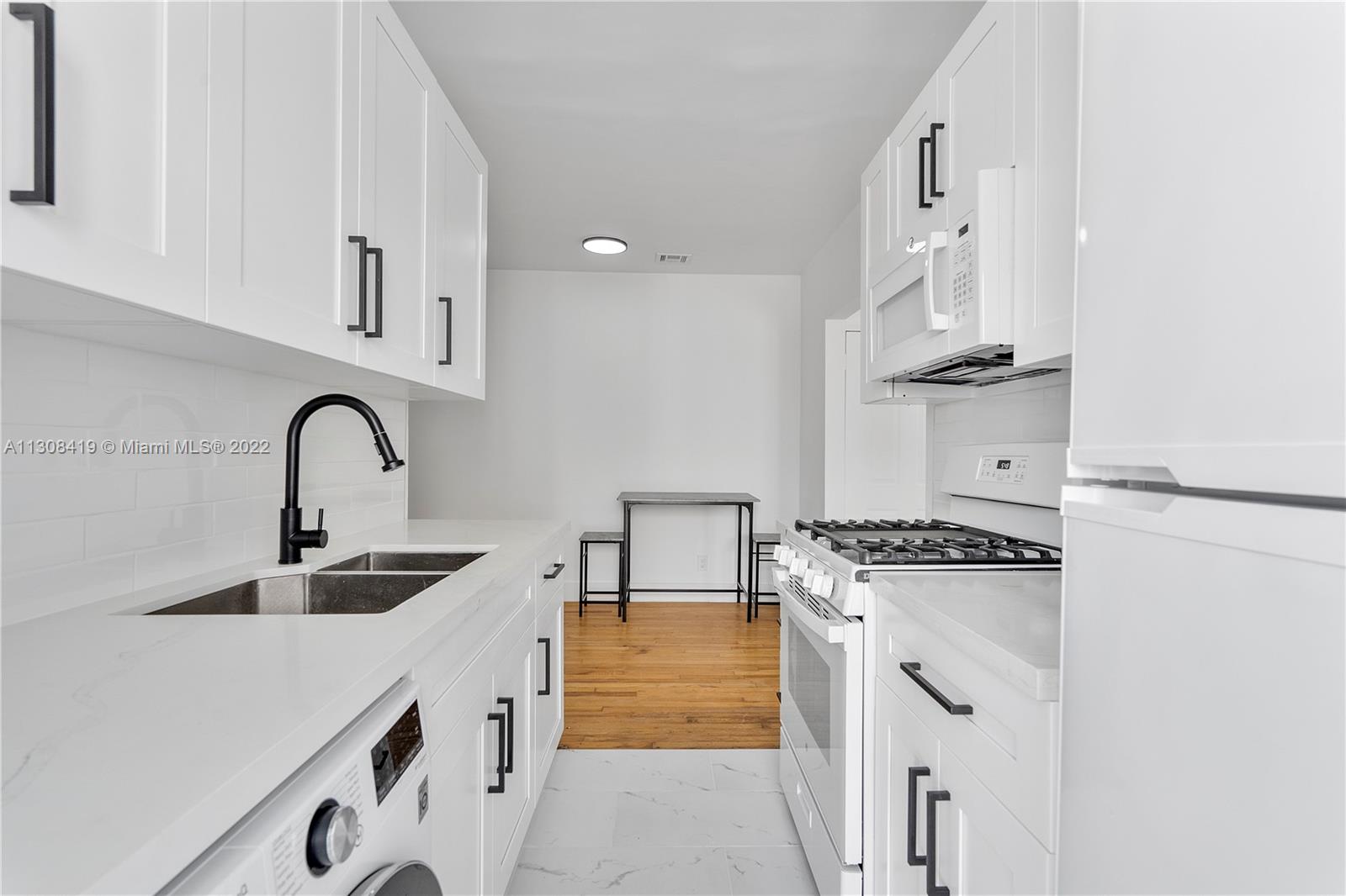 See details / sq. ft. $ 2023-01-11 0 Photo