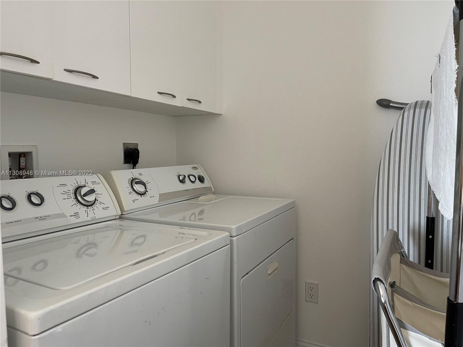 Ver detalles 1804 3 / 4 2558 sq. ft. $ 2022-12-27 0 foto