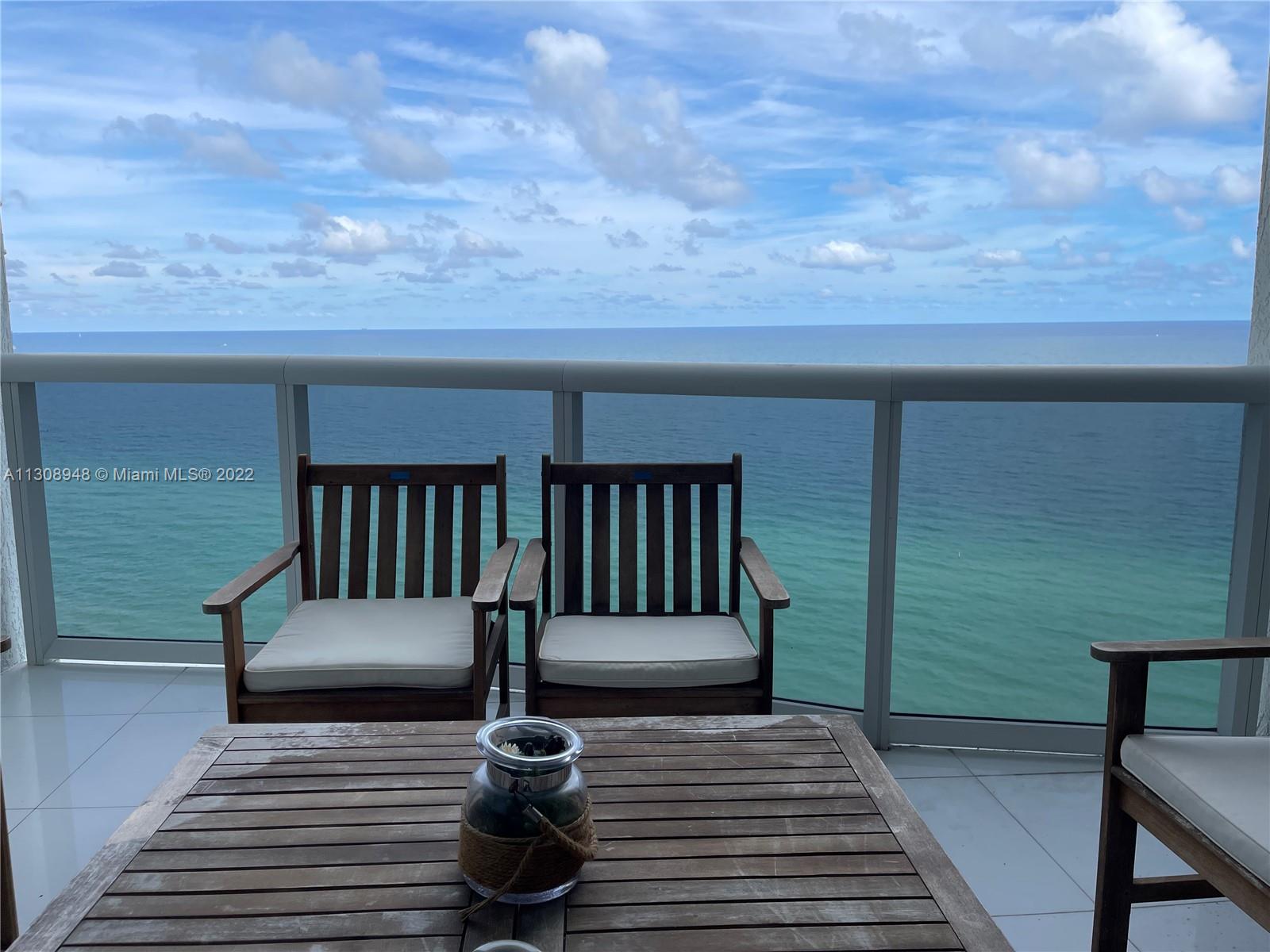 Ver detalles 1804 3 / 4 2558 sq. ft. $ 2022-12-27 0 foto
