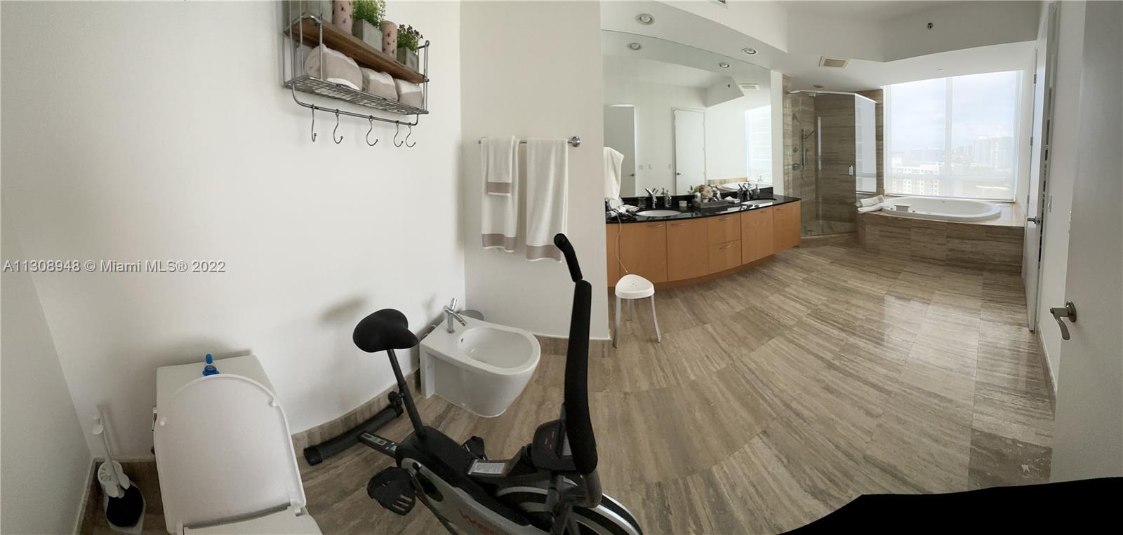 Ver detalles 1804 3 / 4 2558 sq. ft. $ 2022-12-27 0 foto