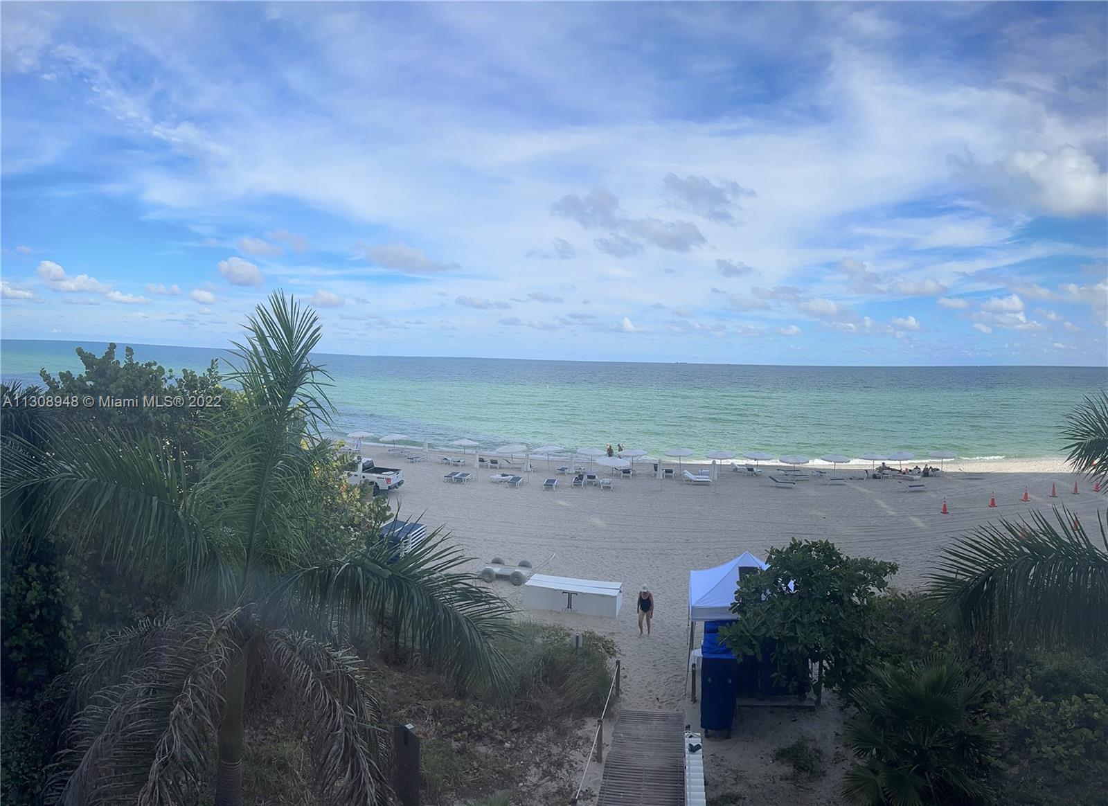 Ver detalles 1804 3 / 4 2558 sq. ft. $ 2022-12-27 0 foto