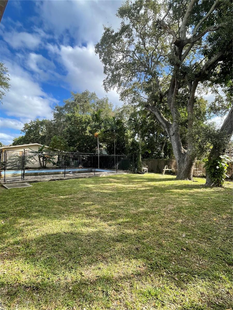 See details / 2456 sq. ft. $ 2022-11-29 0 Photo