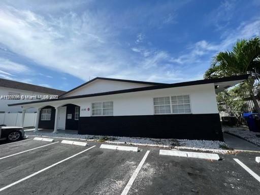 See details / 3442 sq. ft. $ 2023-01-22 0 Photo