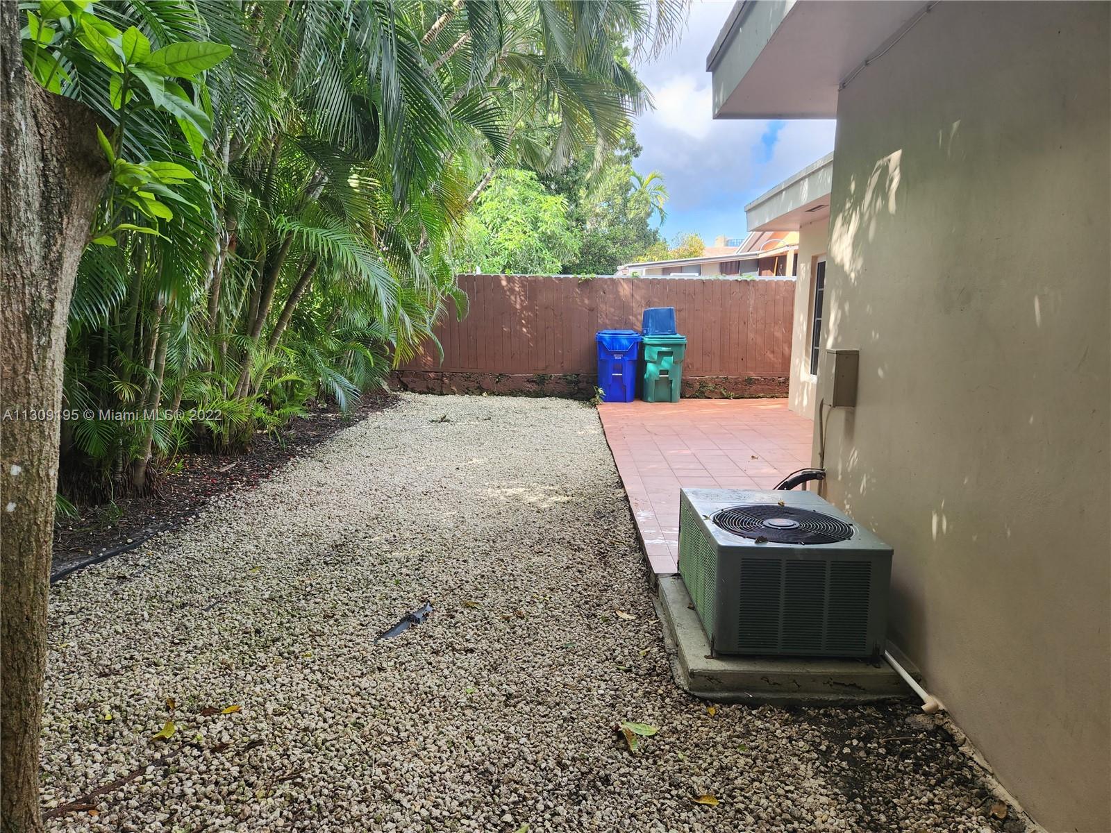 See details / 2606 sq. ft. $ 2022-11-30 0 Photo