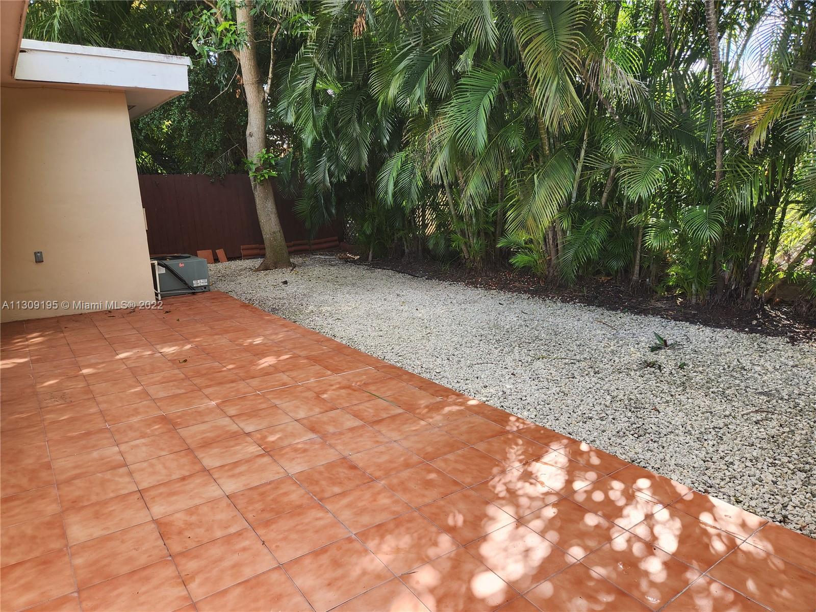 See details / 2606 sq. ft. $ 2022-11-30 0 Photo