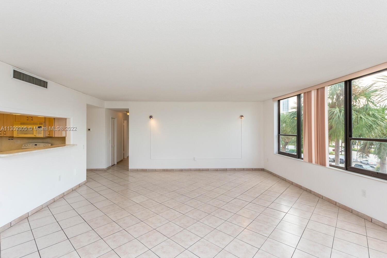 Photo of 3505 Ocean Dr #305, Hollywood, Florida, 33019 -