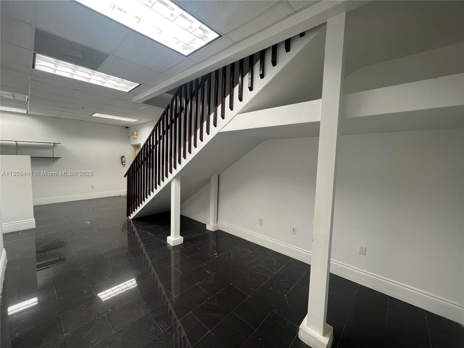 See details 4 / sq. ft. $ 2022-11-30 0 Photo