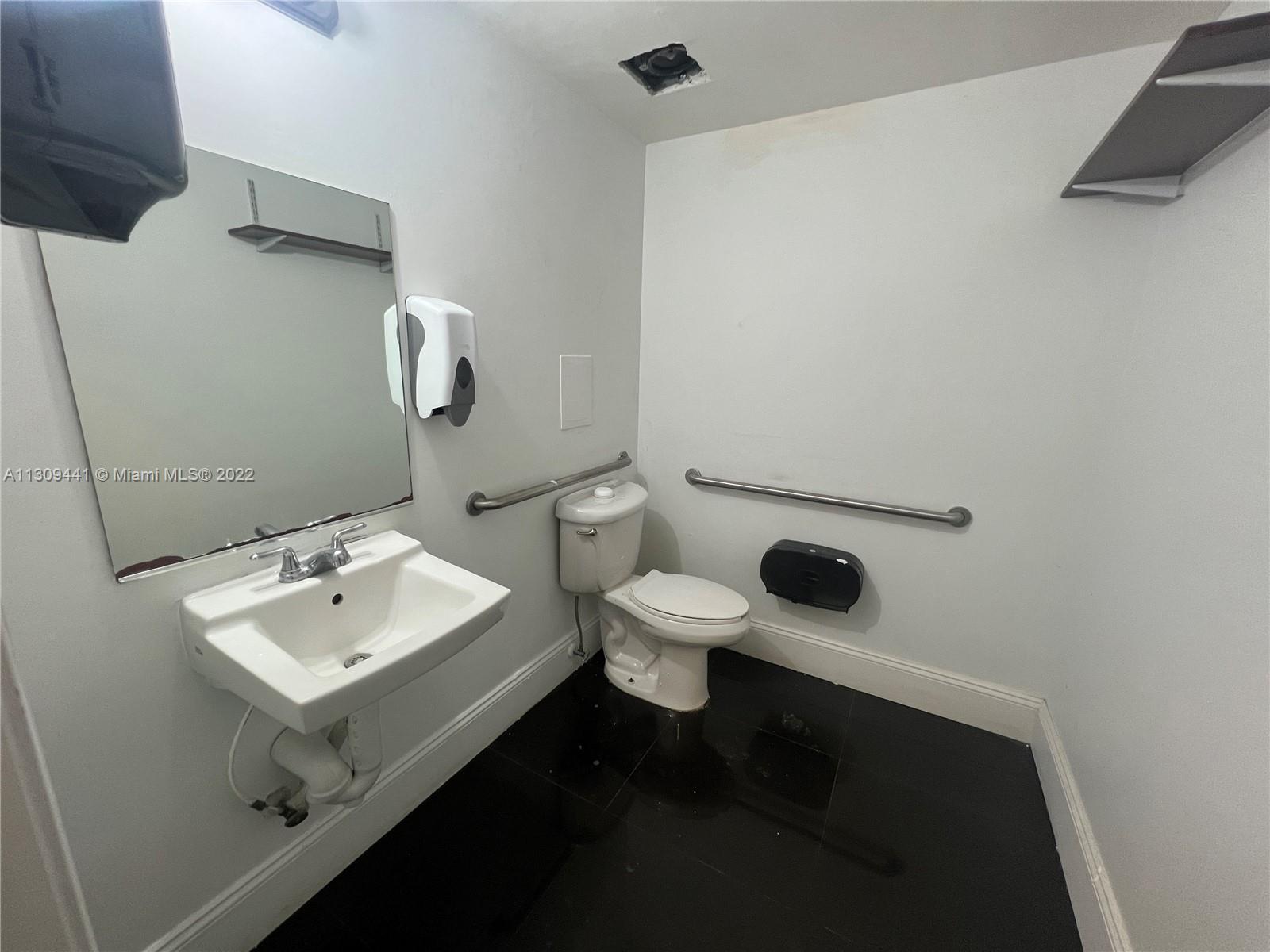 See details 4 / sq. ft. $ 2022-11-30 0 Photo