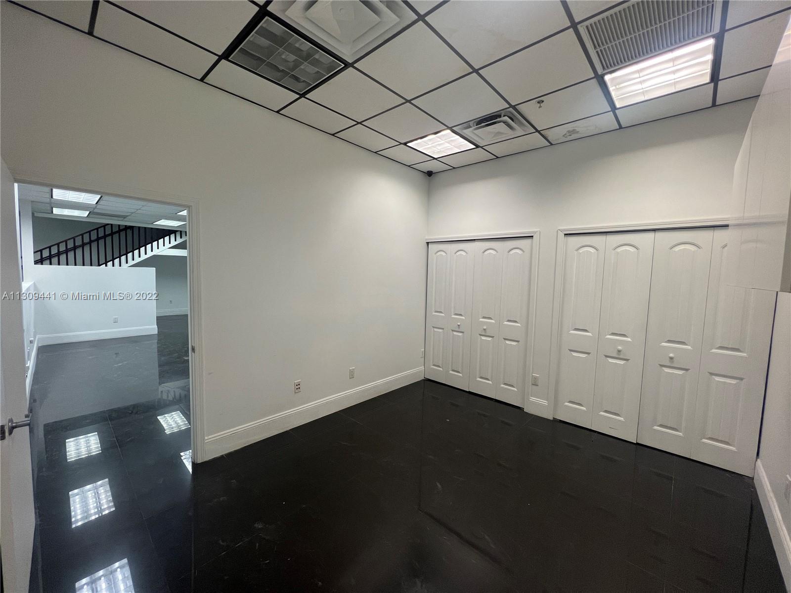 See details 4 / sq. ft. $ 2022-11-30 0 Photo