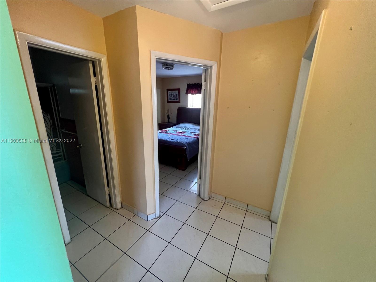 Ver detalles 515 2 / 1 1170 sq. ft. $ 2022-12-05 0 foto