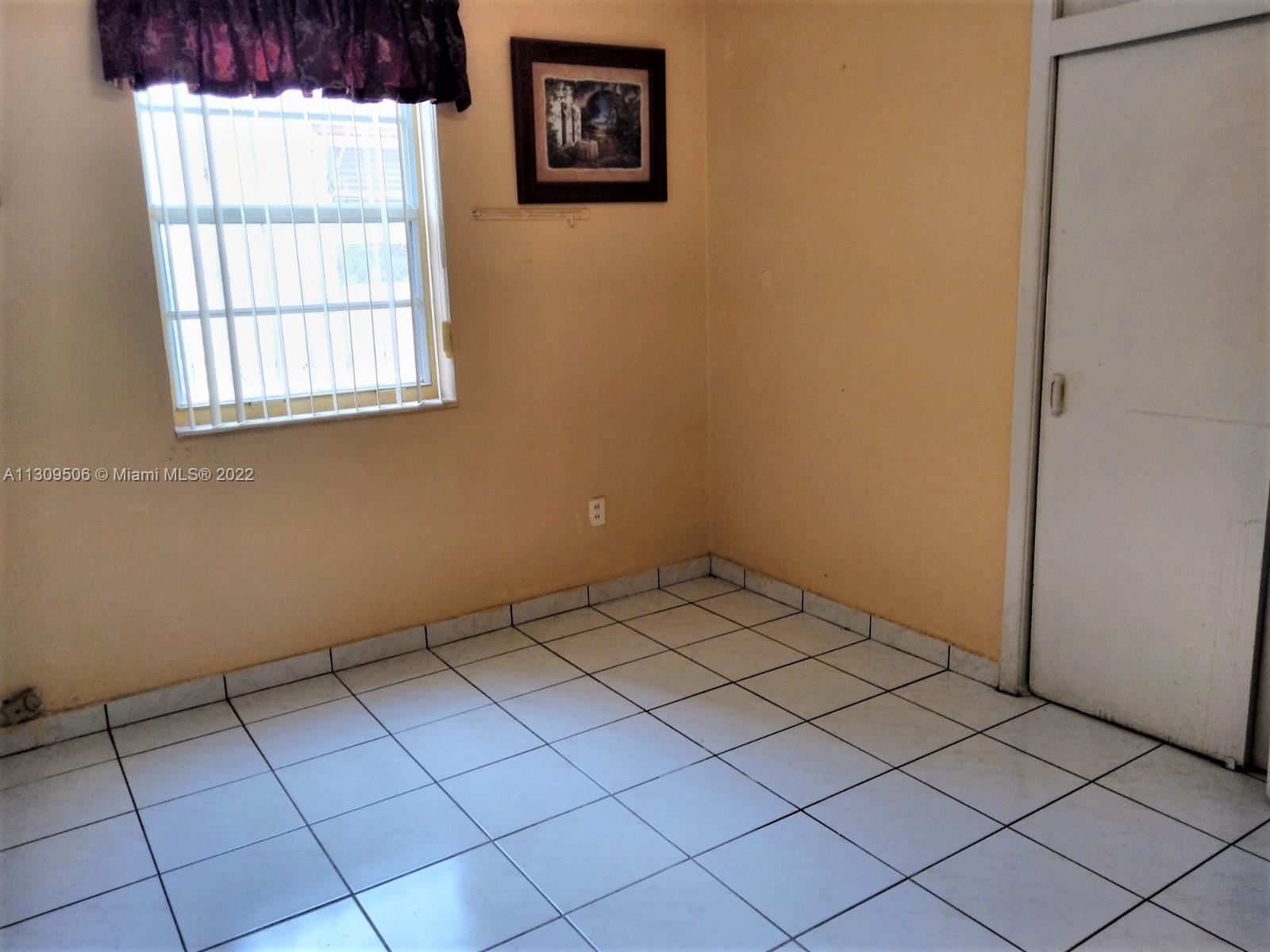 Ver detalles 515 2 / 1 1170 sq. ft. $ 2022-12-05 0 foto
