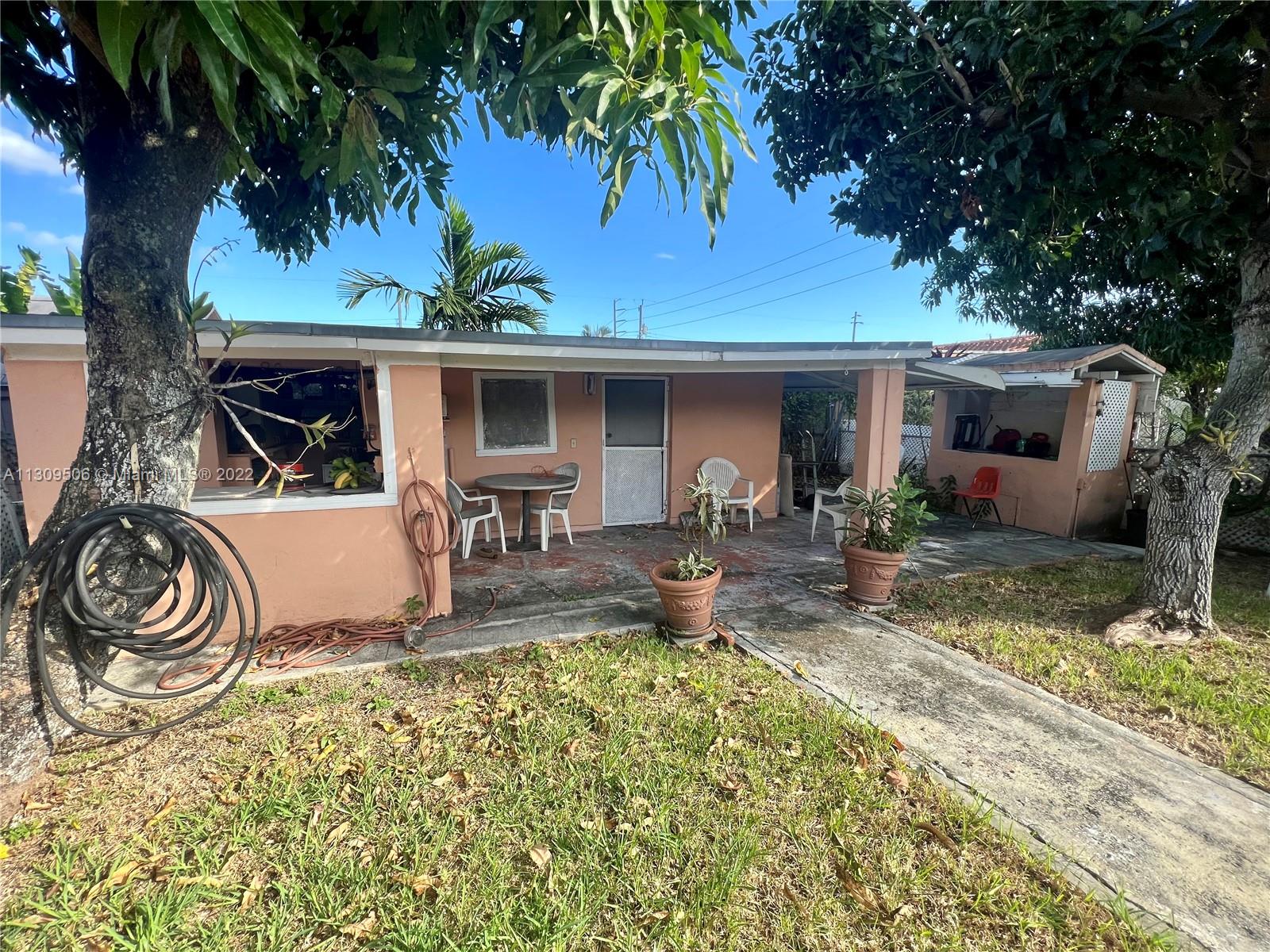 Ver detalles 515 2 / 1 1170 sq. ft. $ 2022-12-05 0 foto