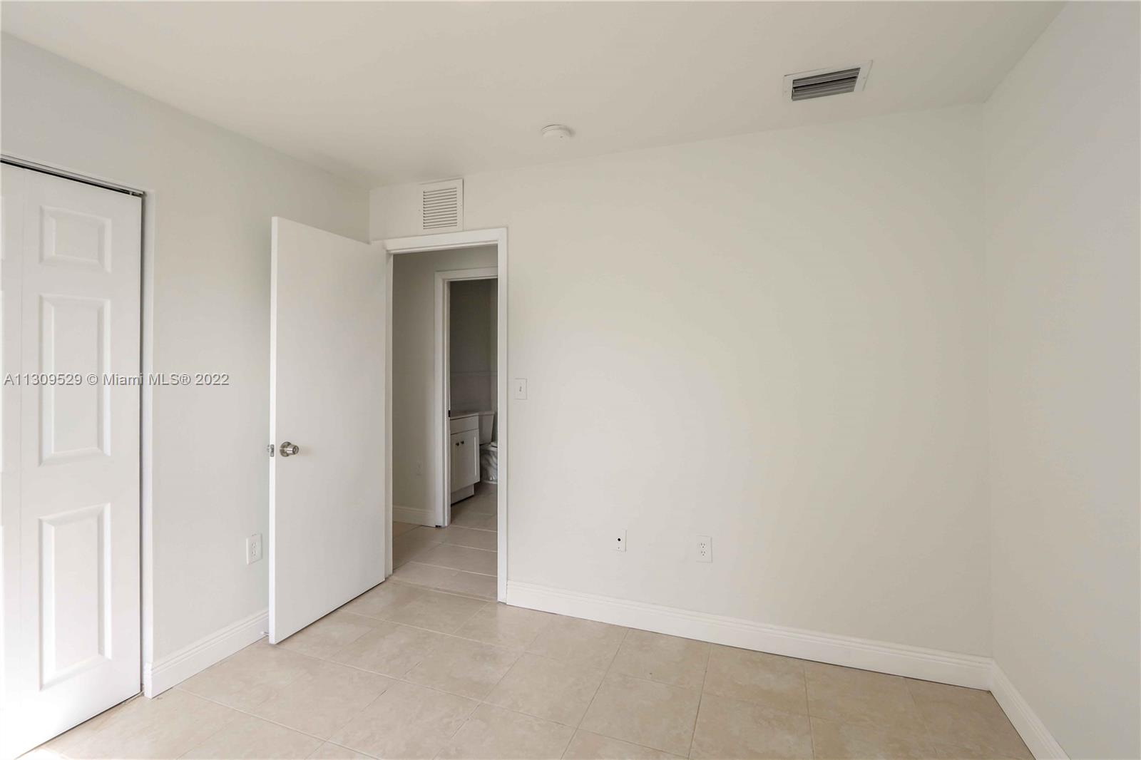 See details / 2090 sq. ft. $ 2022-11-30 0 Photo