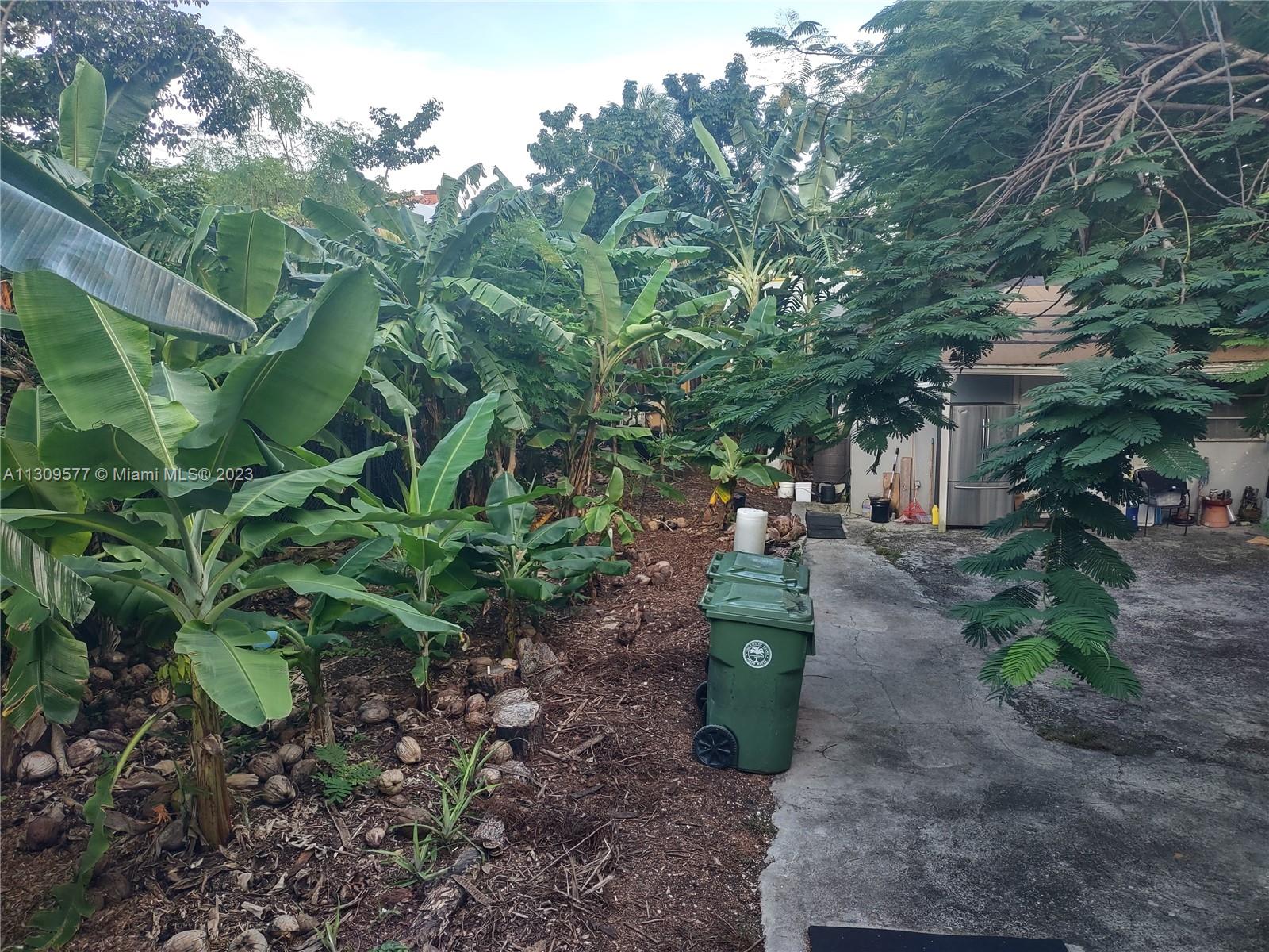 See details / 1966 sq. ft. $ 2023-01-30 0 Photo