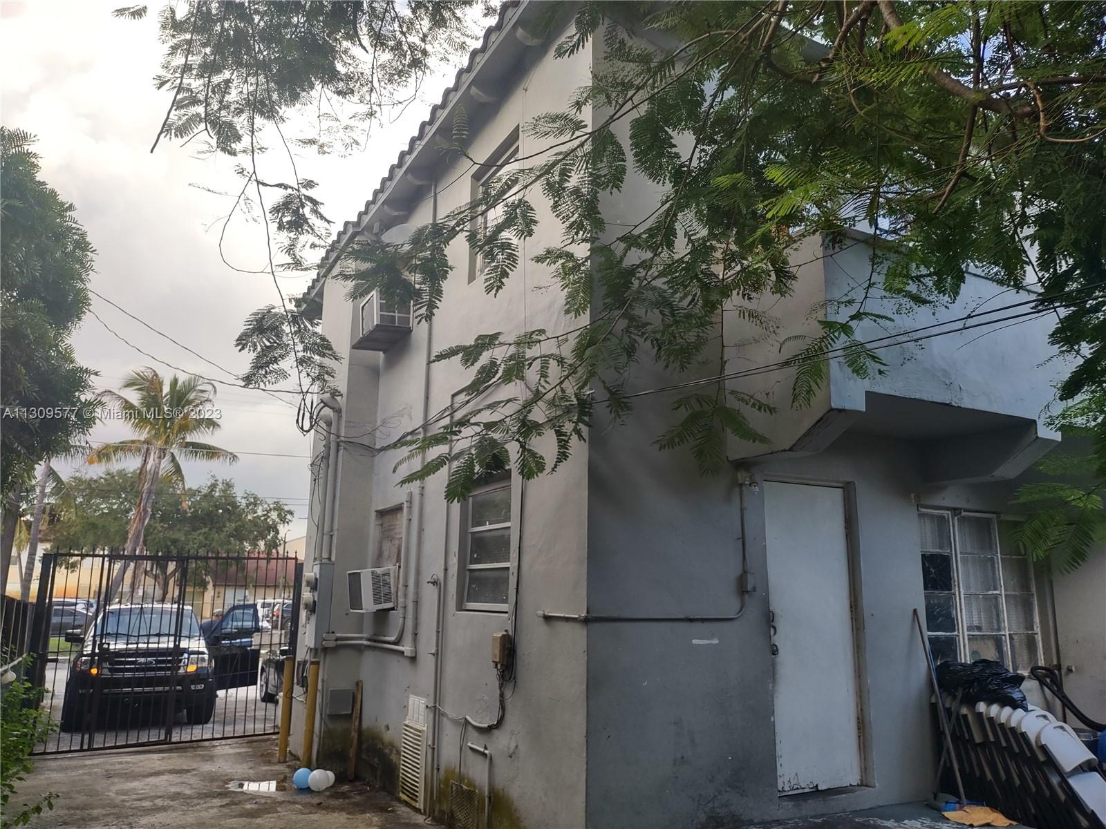 See details / 1966 sq. ft. $ 2023-01-30 0 Photo
