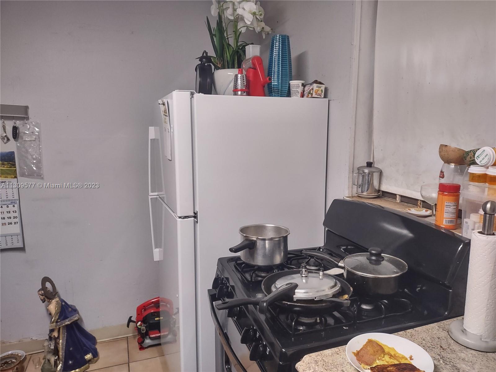 See details / 1966 sq. ft. $ 2023-01-30 0 Photo