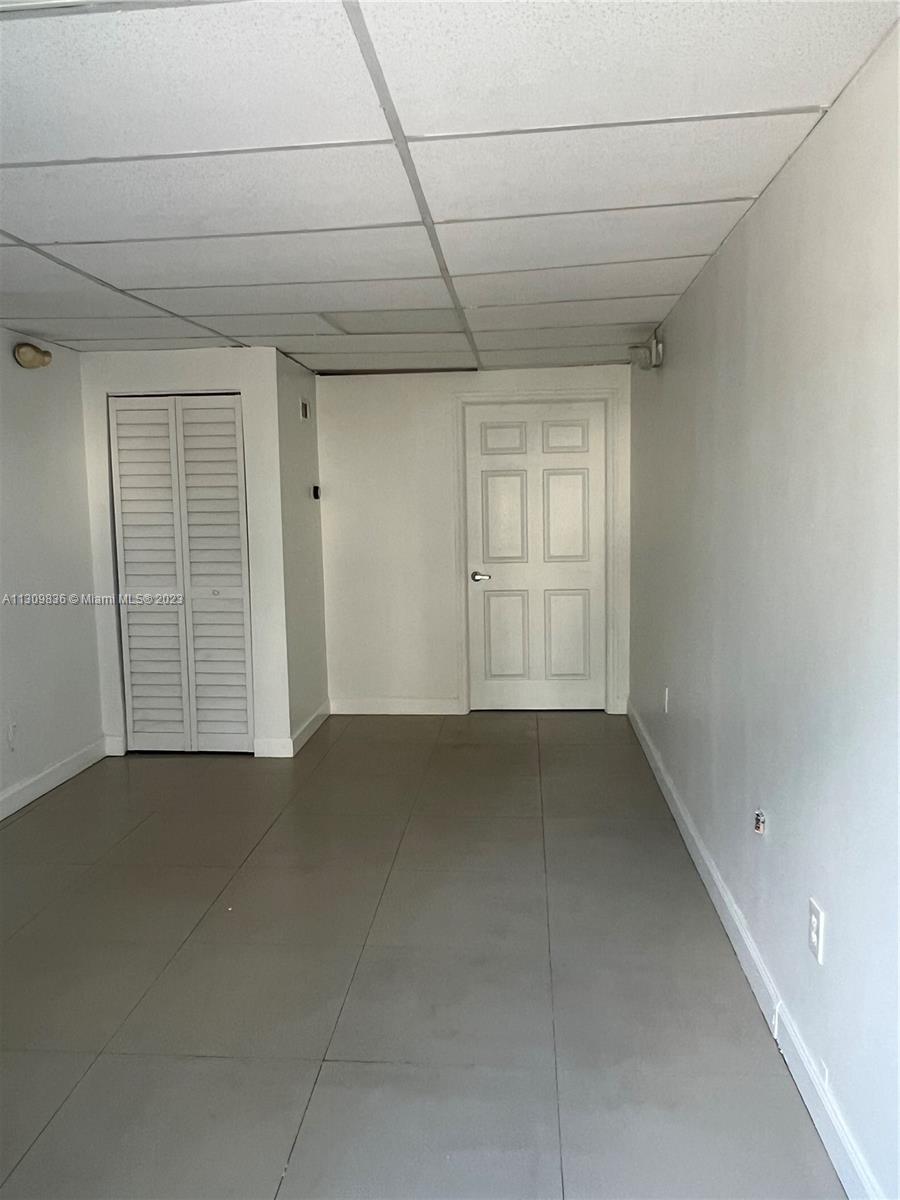 See details 6404-6406 / sq. ft. $ 2022-12-01 0 Photo