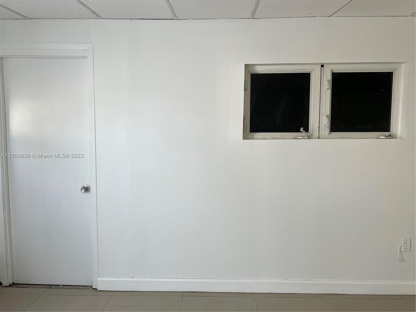 See details 6404-6406 / sq. ft. $ 2022-12-01 0 Photo