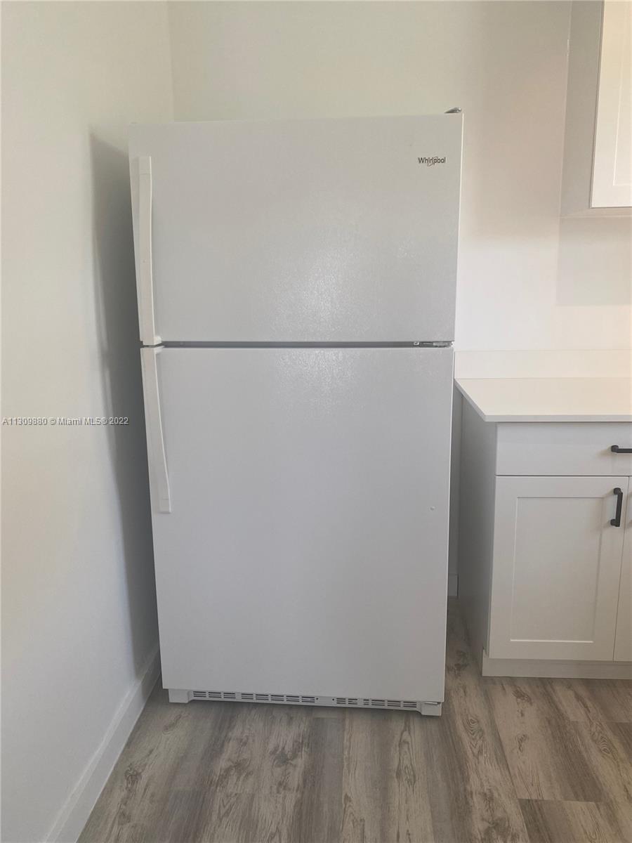 See details / 2003 sq. ft. $ 2022-12-01 0 Photo