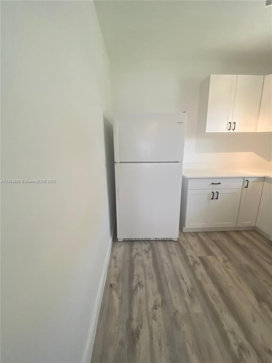 See details / 2003 sq. ft. $ 2022-12-01 0 Photo
