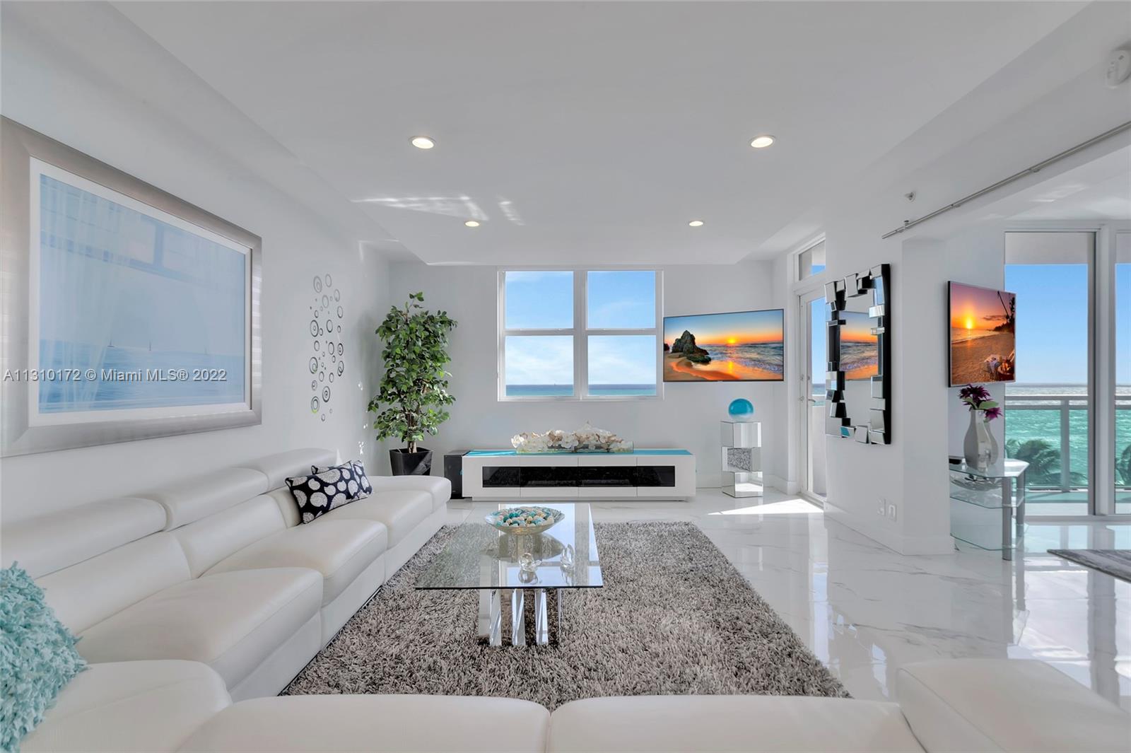 Photo of 3001 Ocean Dr #711, Hollywood, Florida, 33019 -