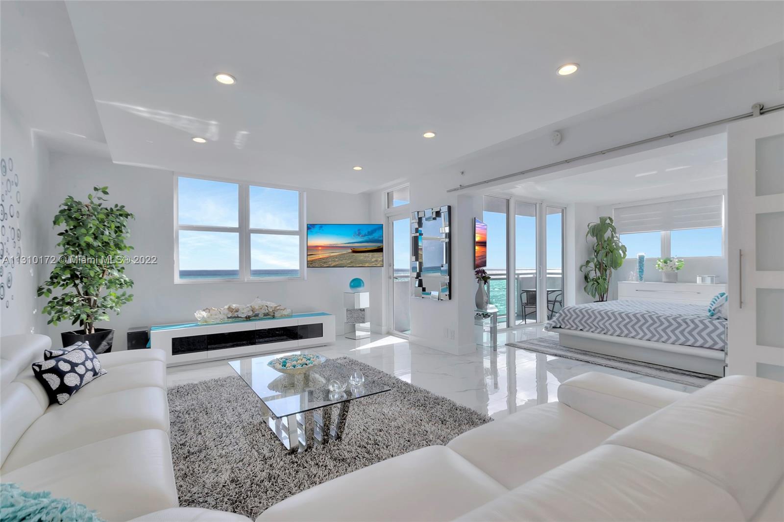Photo of 3001 Ocean Dr #711, Hollywood, Florida, 33019 -