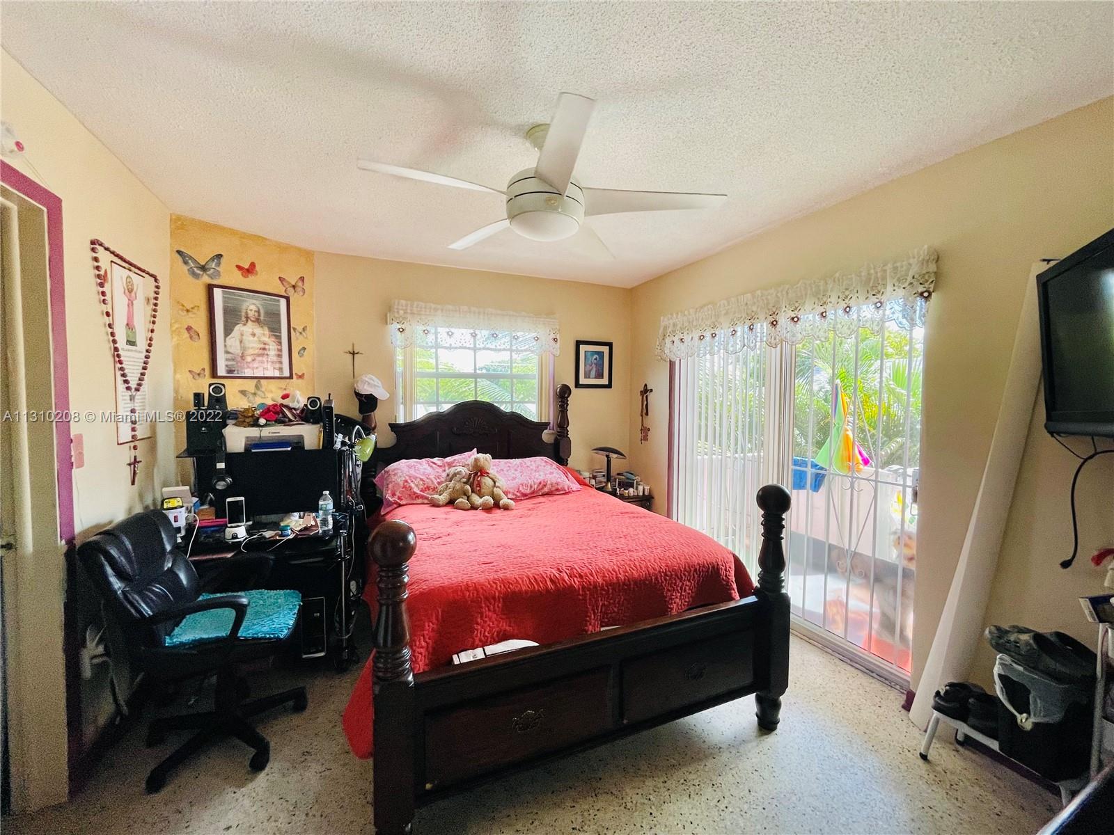 See details / 2486 sq. ft. $ 2022-12-01 0 Photo
