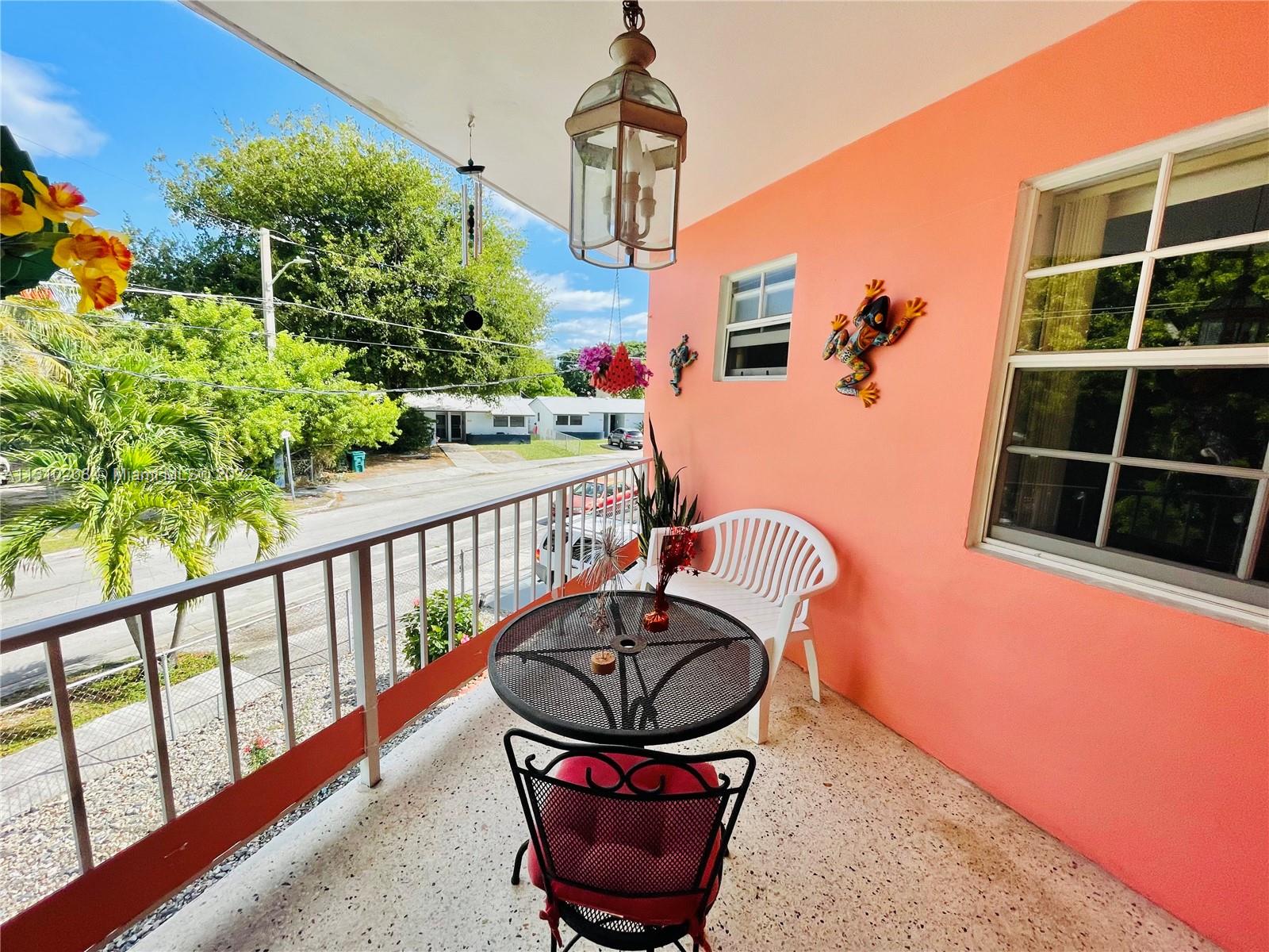 See details / 2486 sq. ft. $ 2022-12-01 0 Photo