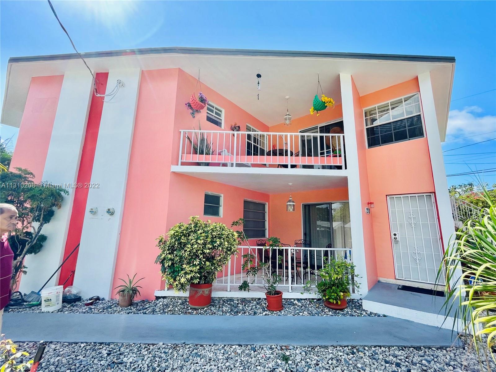See details / 2486 sq. ft. $ 2022-12-01 0 Photo