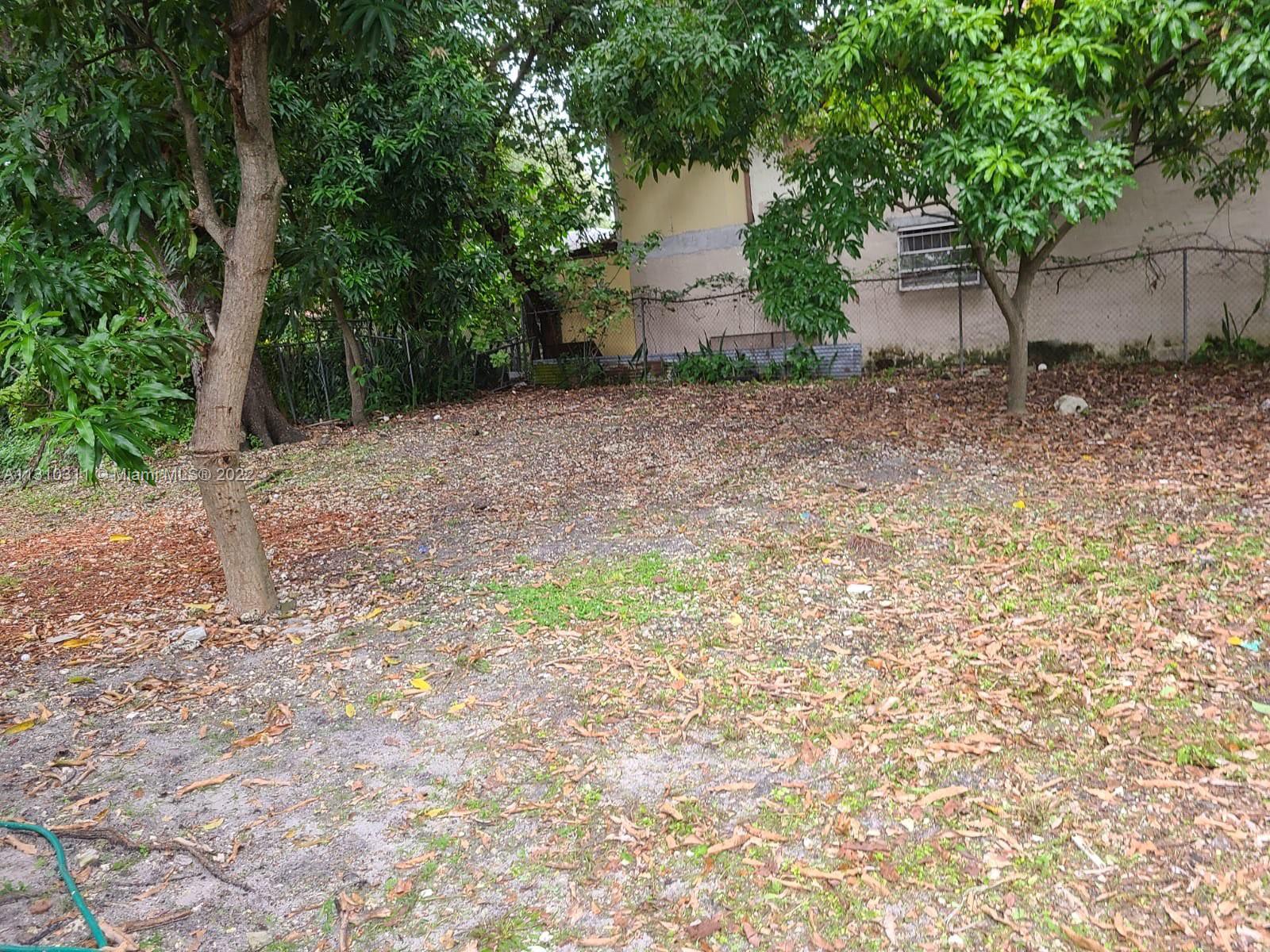 See details / 1690 sq. ft. $ 2022-12-02 0 Photo