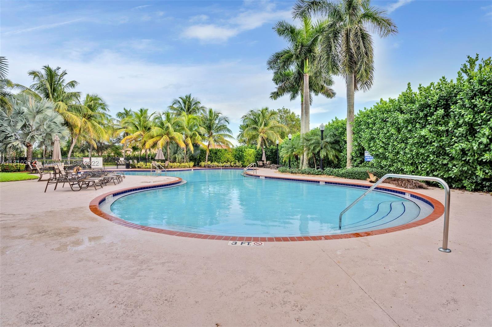 See details / 3600 sq. ft. $ 2022-12-28 0 Photo