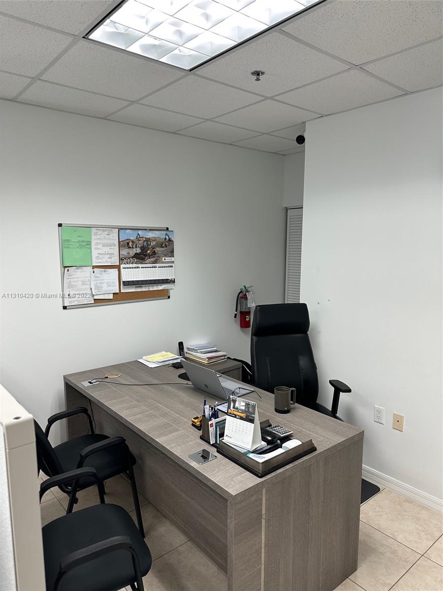 See details 119 / sq. ft. $ 2022-12-06 0 Photo